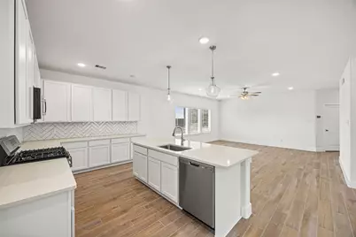 646 Escondido Drive, Dayton, TX 77535 - Photo 13