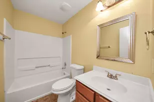 11115 Opal Glen Ln, Houston, TX 77075 - Photo 7