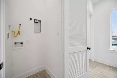 8107 Calhoun Road, Houston, TX 77033 - Photo 19