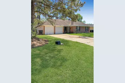 10526 Envoy Street, Houston, TX 77016 - Photo 5