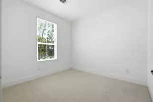 2056 Johanna Dr, Houston, TX 77055 - Photo 15