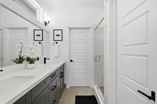 2056 Johanna Dr, Houston, TX 77055 - Photo 13