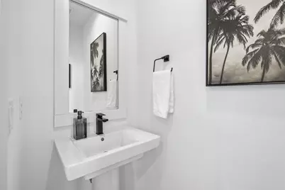 2056 Johanna Drive #F, Houston, TX 77055 - Photo 9