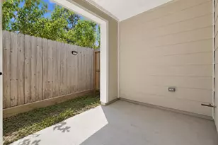 2056 Johanna Dr, Houston, TX 77055 - Photo 23