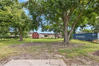 102 S Noble Road, Texas City, TX 77591 - Photo 3