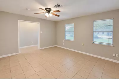 102 S Noble Road, Texas City, TX 77591 - Photo 7