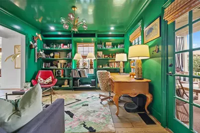 1305 Postoffice, Galveston, TX 77550 - Photo 9