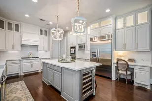 7 Chivary Oaks Ct, The Woodlands, TX 77382 - Photo 13