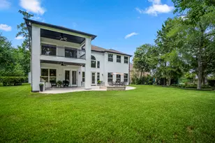 7 Chivary Oaks Ct, The Woodlands, TX 77382 - Photo 47