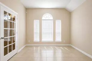 604 W Linnwood Dr, Woodbranch, TX 77357 - Photo 5