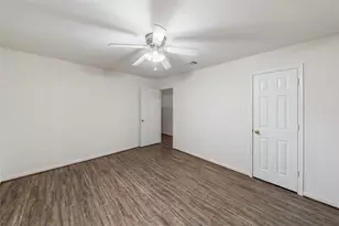 87 N Delta Mill Cir, The Woodlands, TX 77385 - Photo 11