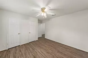 87 N Delta Mill Cir, The Woodlands, TX 77385 - Photo 15