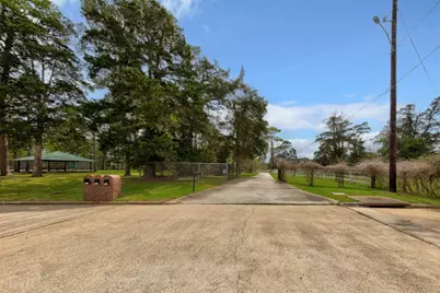 9520 El Chaco Drive, Baytown, TX 77521 - Photo 25