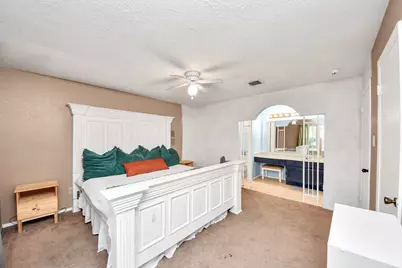 2519 Colonial Ridge Drive, Friendswood, TX 77546 - Photo 13