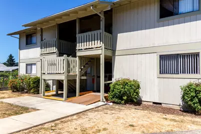 1051 E Central St, Sutherlin, OR 97479 - Photo 1