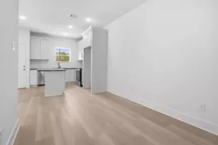 307 Bolden St C/D St, Houston, TX 77029 - Photo 13