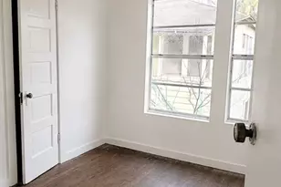 1806 S Sgt Macario Garcia Dr, Houston, TX 77011 - Photo 5