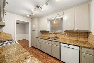 2415 Shadbury Ct, Houston, TX 77339 - Photo 9