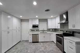 5470 Carew St, Houston, TX 77096 - Photo 3