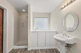 1846 Sherwood Forest Cir, League City, TX 77573 - Photo 9