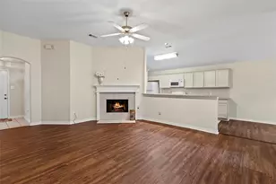 1846 Sherwood Forest Cir, League City, TX 77573 - Photo 3