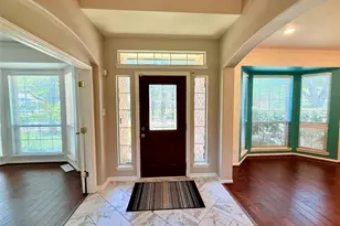 8406 Green Valley Dr, Sugar Land, TX 77479 - Photo 5
