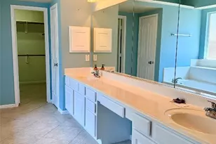 8406 Green Valley Dr, Sugar Land, TX 77479 - Photo 25