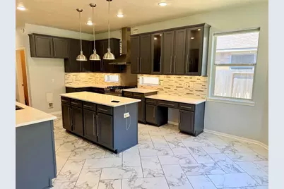 8406 Green Valley Drive, Sugar Land, TX 77479 - Photo 11