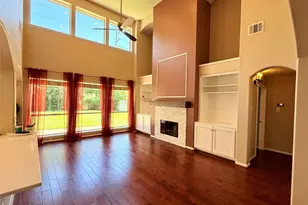 8406 Green Valley Dr, Sugar Land, TX 77479 - Photo 17