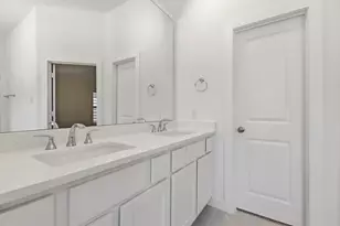 575 Cypress Vly Ave, Montgomery, TX 77316 - Photo 9