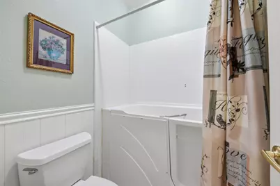 7114 Centre Oaks Drive, Houston, TX 77069 - Photo 25