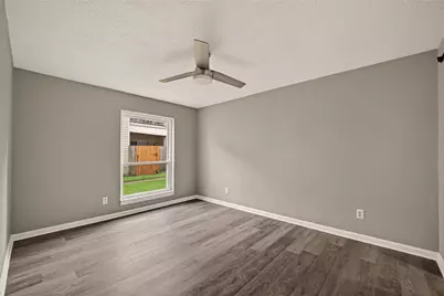 7600 Emmett F Lowry Expressway #313, Texas City, TX 77591 - Photo 15