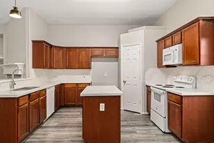 13196 Miller Ln, Willis, TX 77318 - Photo 11