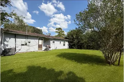 5402 Flamingo Drive, Houston, TX 77033 - Photo 3