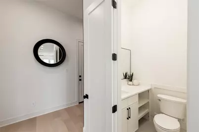 1122 E 27th St #B, Houston, TX 77009 - Photo 5