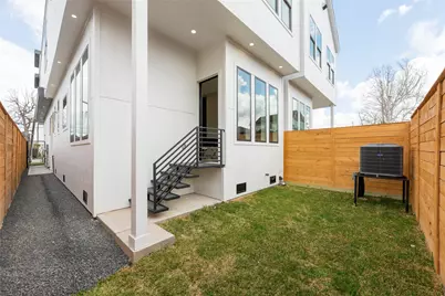1122 E 27th St #B, Houston, TX 77009 - Photo 47