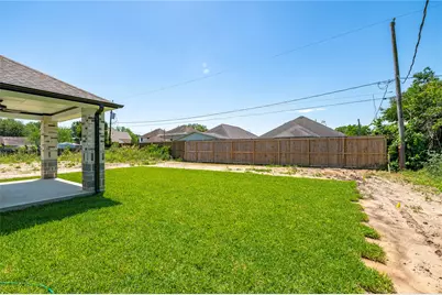 8310 Swiftwater Lane, Houston, TX 77075 - Photo 43