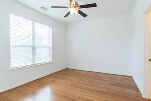 2109 Auburn Shores Dr, Pearland, TX 77584 - Photo 9