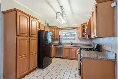 4423 Field Meadow Drive, Katy, TX 77449 - Photo 9