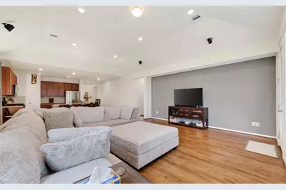 12727 Arcola Valley Court, Houston, TX 77044 - Photo 13
