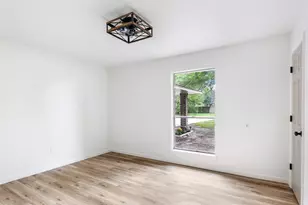 2403 Heather St, Highlands, TX 77562 - Photo 23