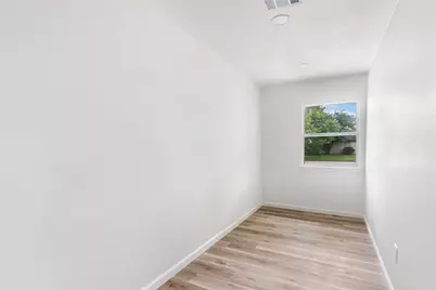 2403 Heather Street, Highlands, TX 77562 - Photo 25