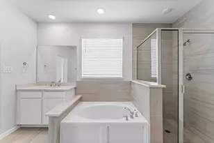 7 Hyacinth Blossom Ct, Tomball, TX 77375 - Photo 23