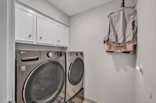 6514 Vialinda Dr, Houston, TX 77083 - Photo 23