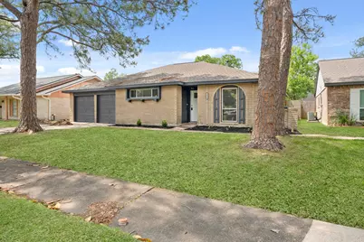 16114 Reseda Circle, Houston, TX 77062 - Photo 1