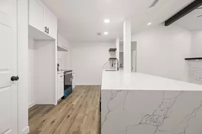 16114 Reseda Circle, Houston, TX 77062 - Photo 7
