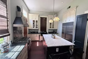 1515 Postoffice St, Galveston, TX 77550 - Photo 7