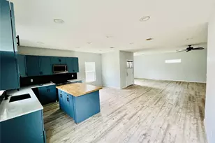 602 Big Deer Dr, Crosby, TX 77532 - Photo 5
