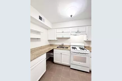 1141 N Durham Drive #18, Houston, TX 77008 - Photo 7