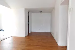 10211 Sugar Branch Dr, Houston, TX 77036 - Photo 5